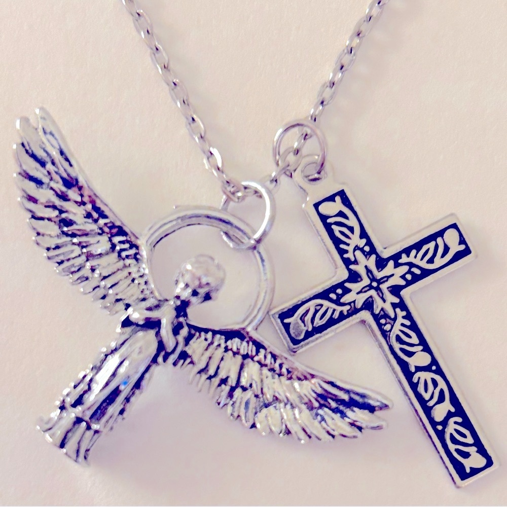 ❌SOLD NOT FOR SALE GIFTED W MORPHO NWOT Necklace Praying Angel w spread wings